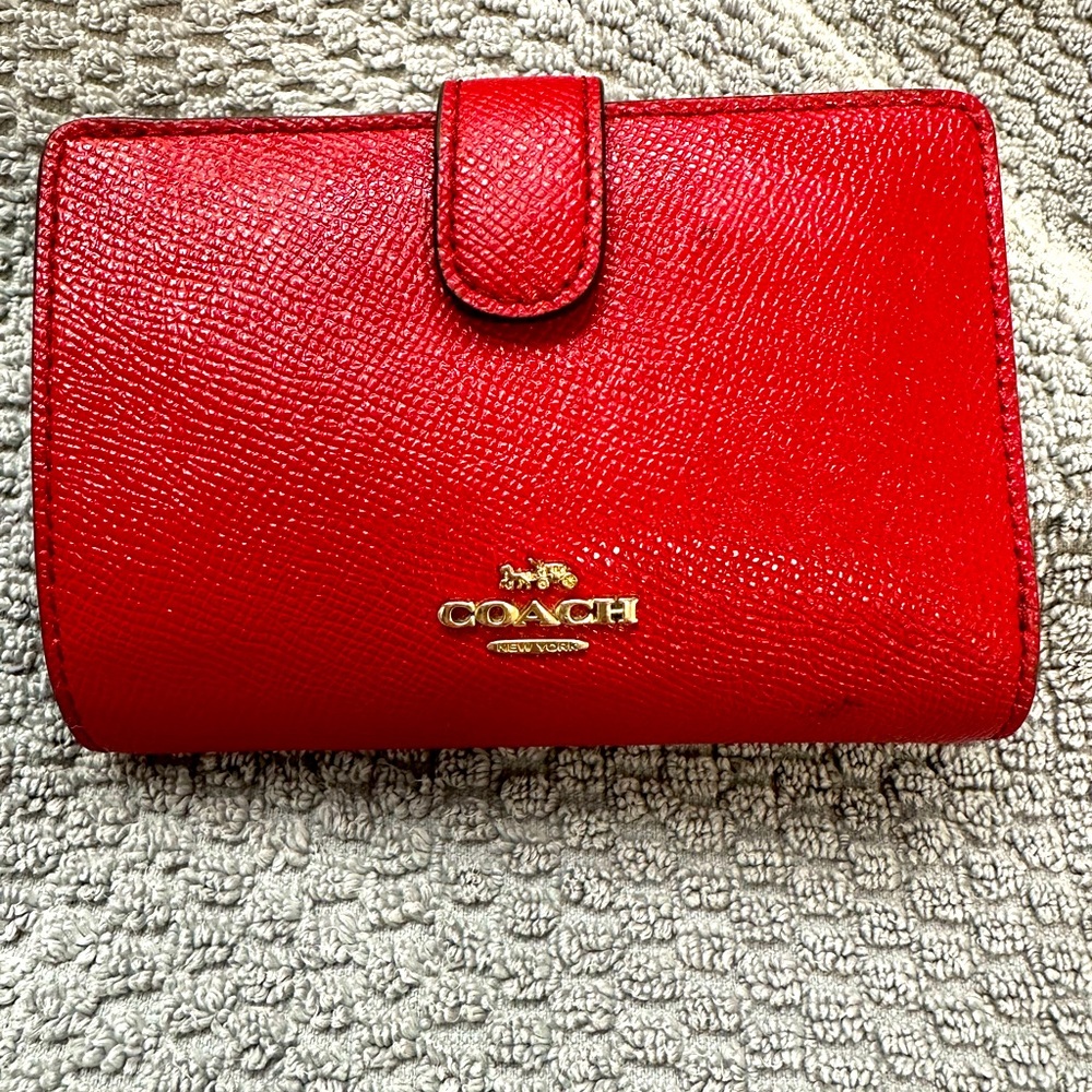 COACH red medium corner zip wallet
